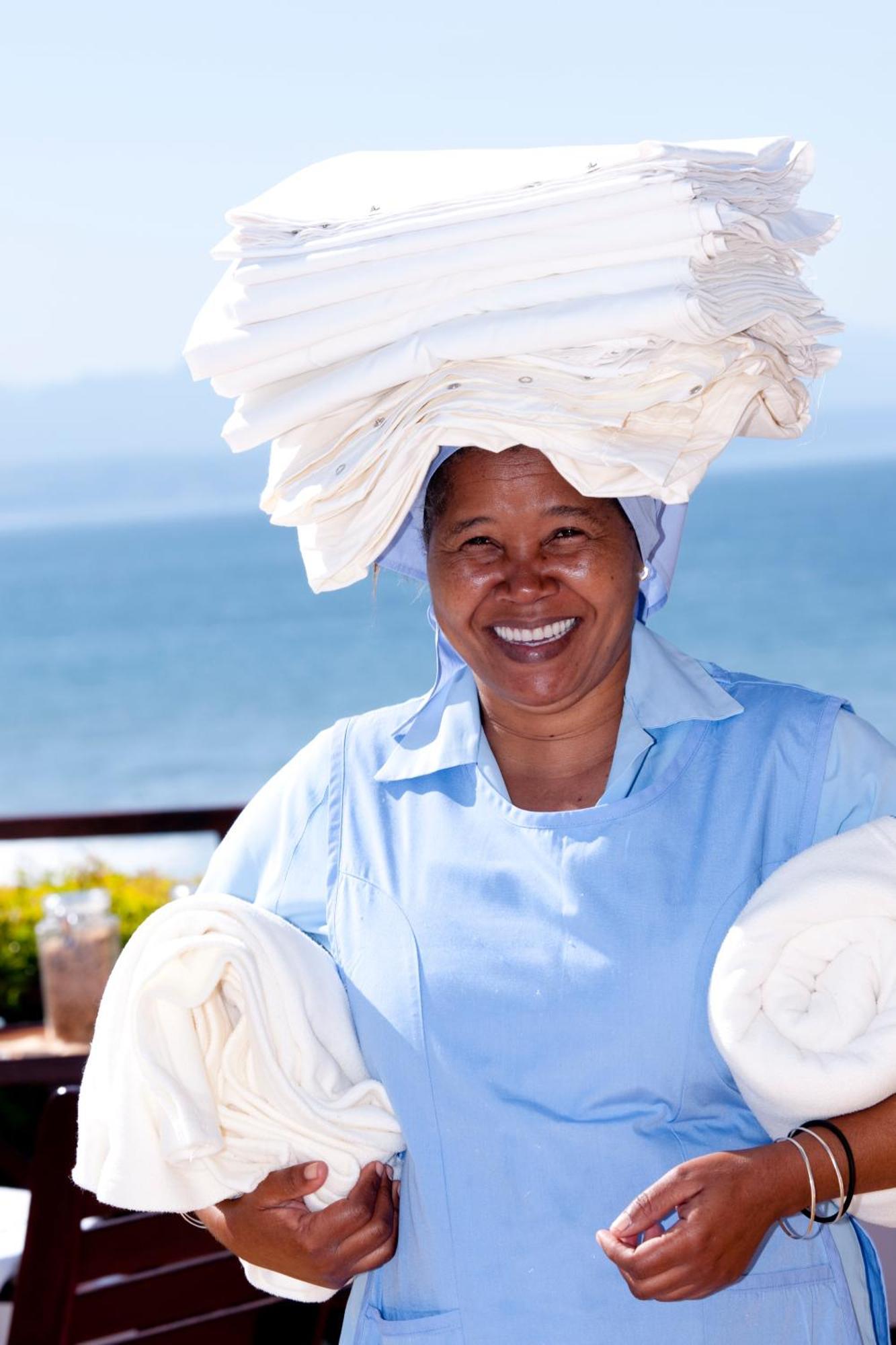 Dolphins' Playground Beachfront B&B Plettenberg Bay Bagian luar foto