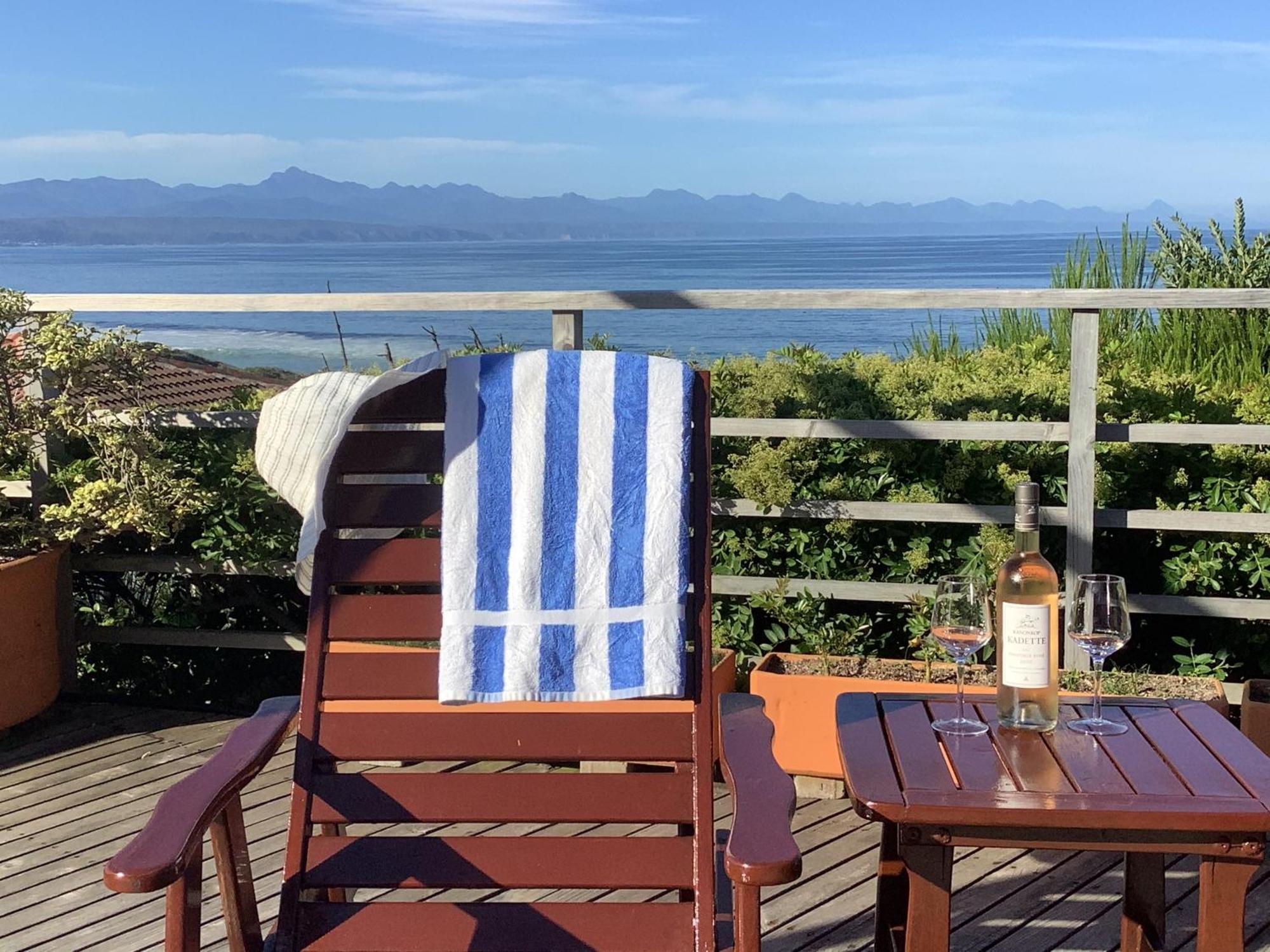 Dolphins' Playground Beachfront B&B Plettenberg Bay Bagian luar foto