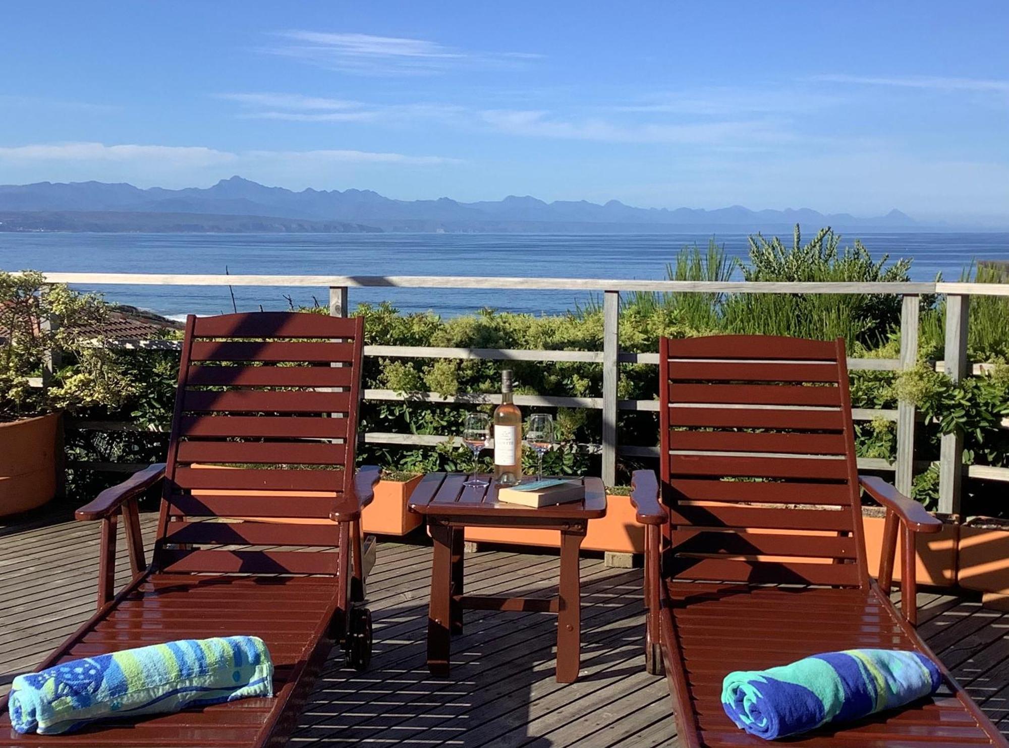 Dolphins' Playground Beachfront B&B Plettenberg Bay Bagian luar foto